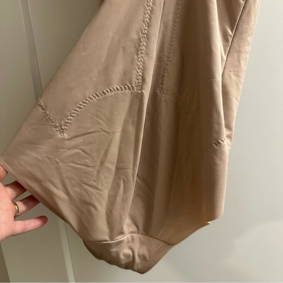 Miracle suit size 38 DD GUC clean - Picture 10 of 16